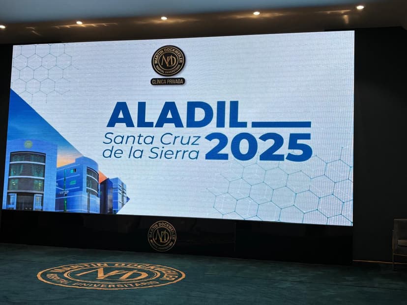 Conferencia durante la reunión de ALADIL en Montevideo